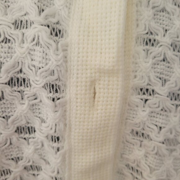 Vintage Crochet Poncho Shawl Cape Crème Womens One Size Fringe English Village - Picture 3 of 6